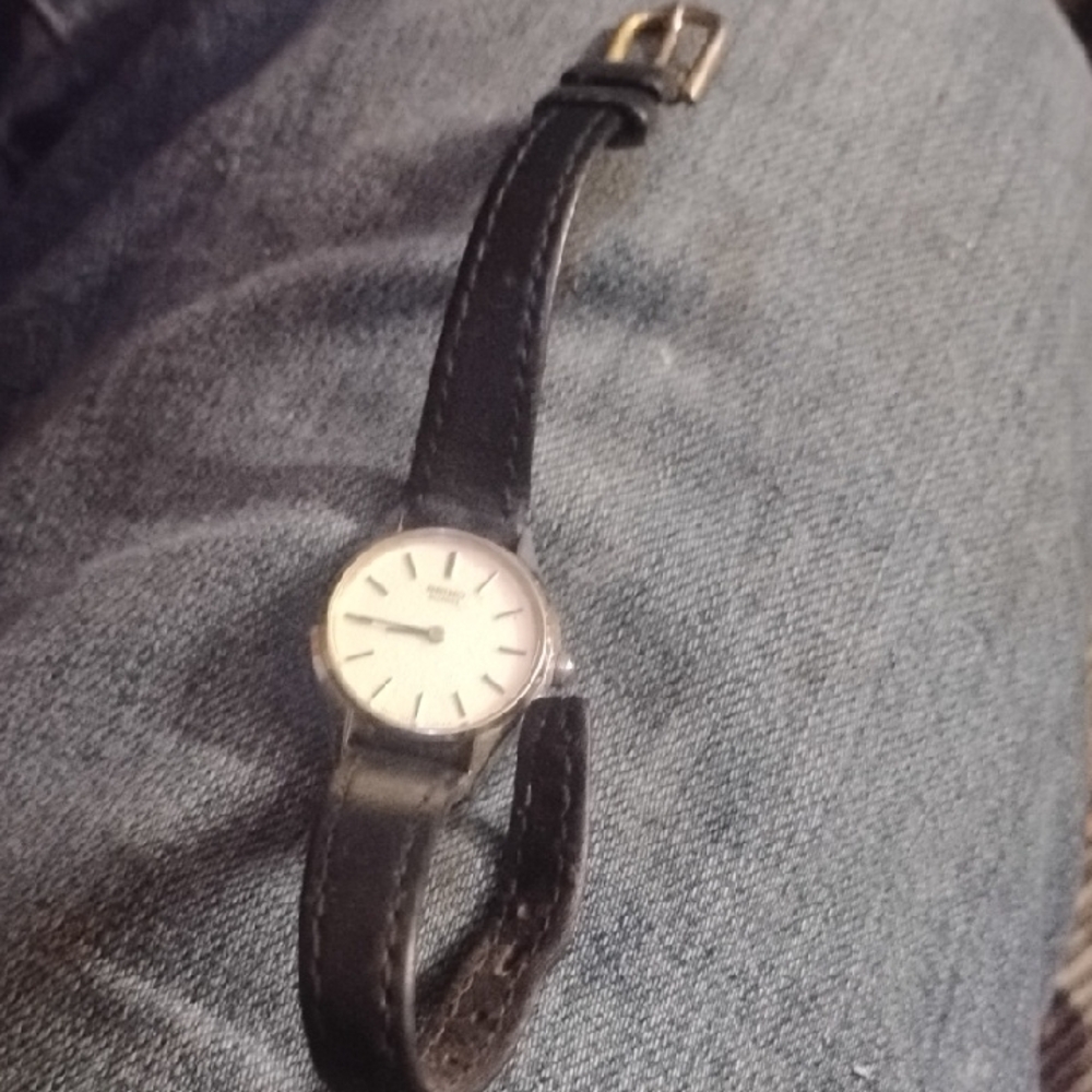 Seiko Black Leather Strap Watch